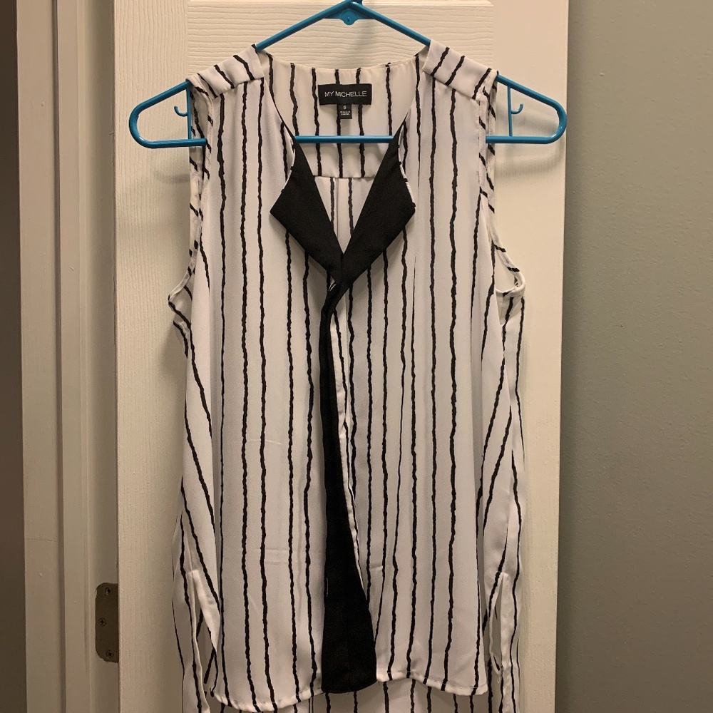 Women’s Black/White Dress Shirt, Blouse, Sleeveless, Size S